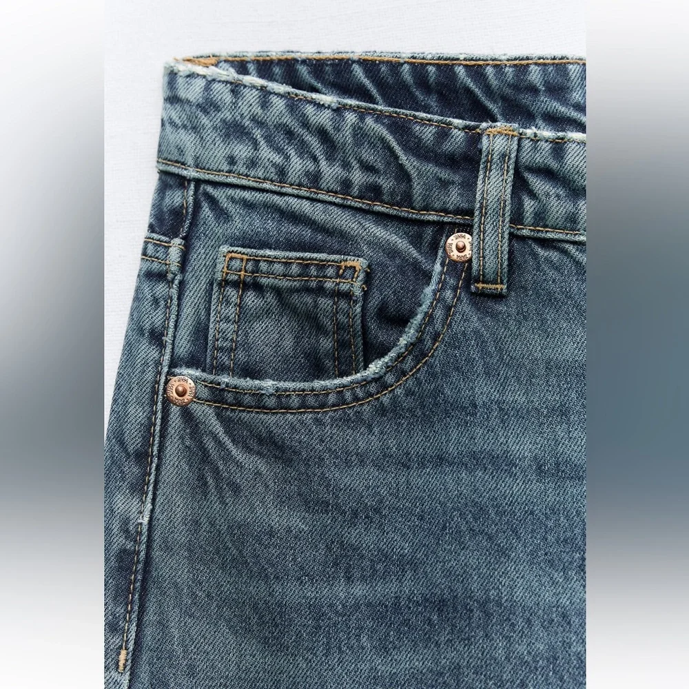 Zara Mid Rise TRE Loose Fit Long straight leg Jeans Blue size 32 US 10 NWT - Picture 7 of 16